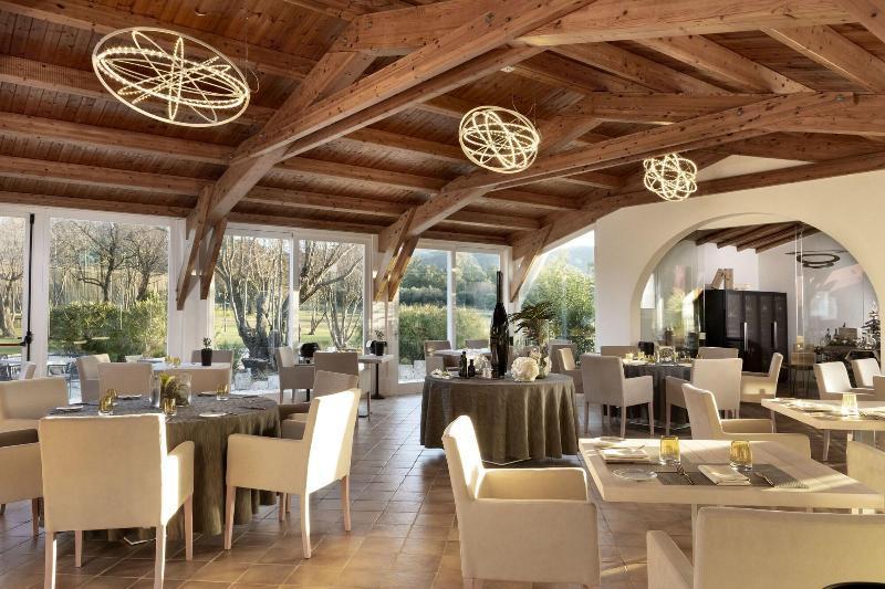 Отель Li Neuli Country Club Сан-Панталео Экстерьер фото
